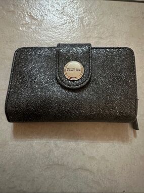 KENNETH COLE REACTION Y2K Black Glitter Fold-Over Wallet with Logo Button EUC